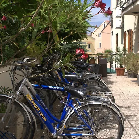 Exclusive I Alojamento de Acomodação e Pequeno-almoço Rovinj
